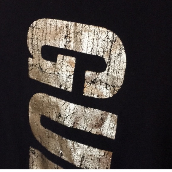 Bundle of 2 Guess Brand V-neck Short Sleeve Cotton Tee Shirts Both Size Large L - Picture 17 of 17